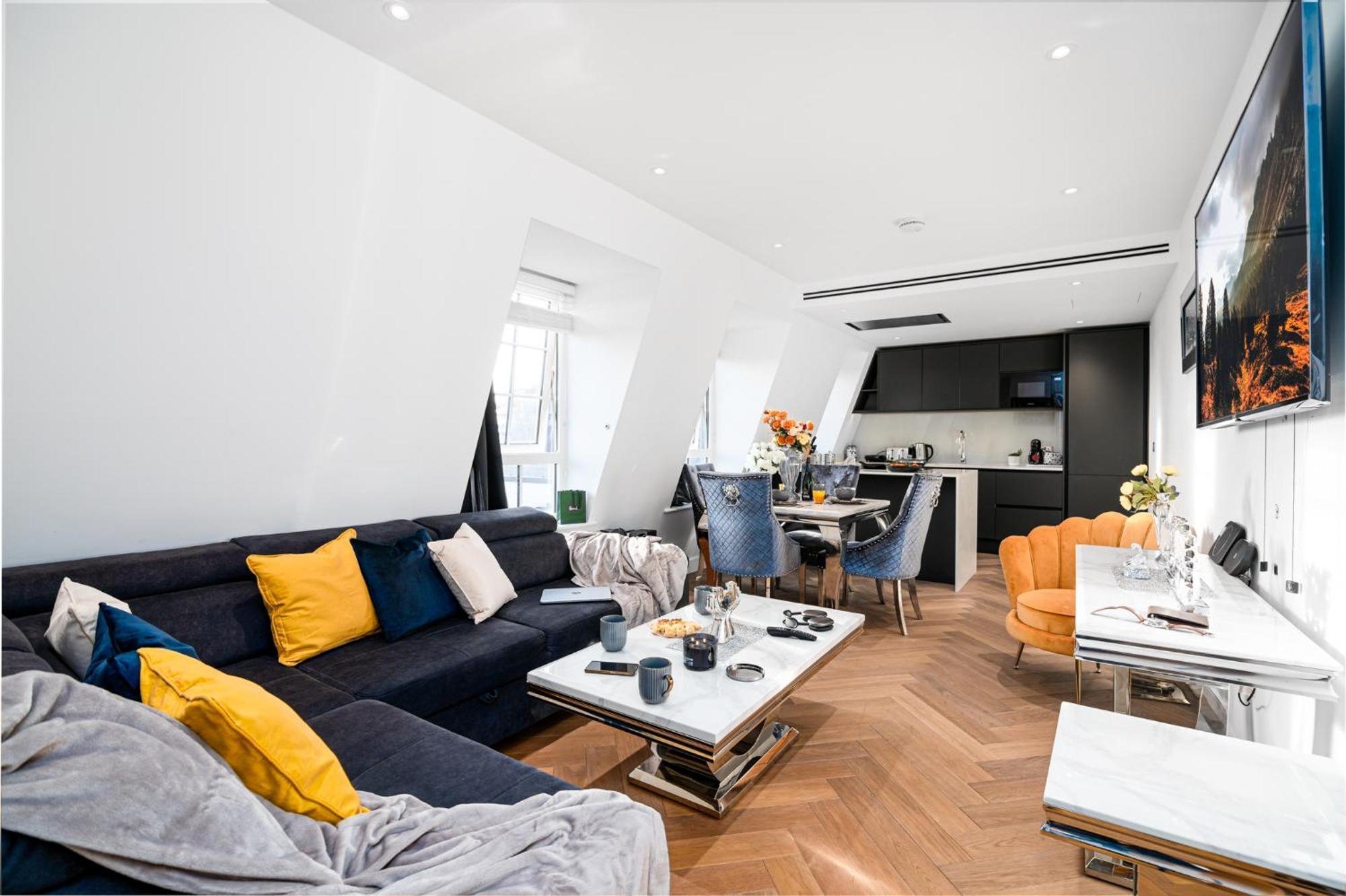 Stunning 1-Bedroom Penthouse In Marble Arch 72 London Eksteriør bilde