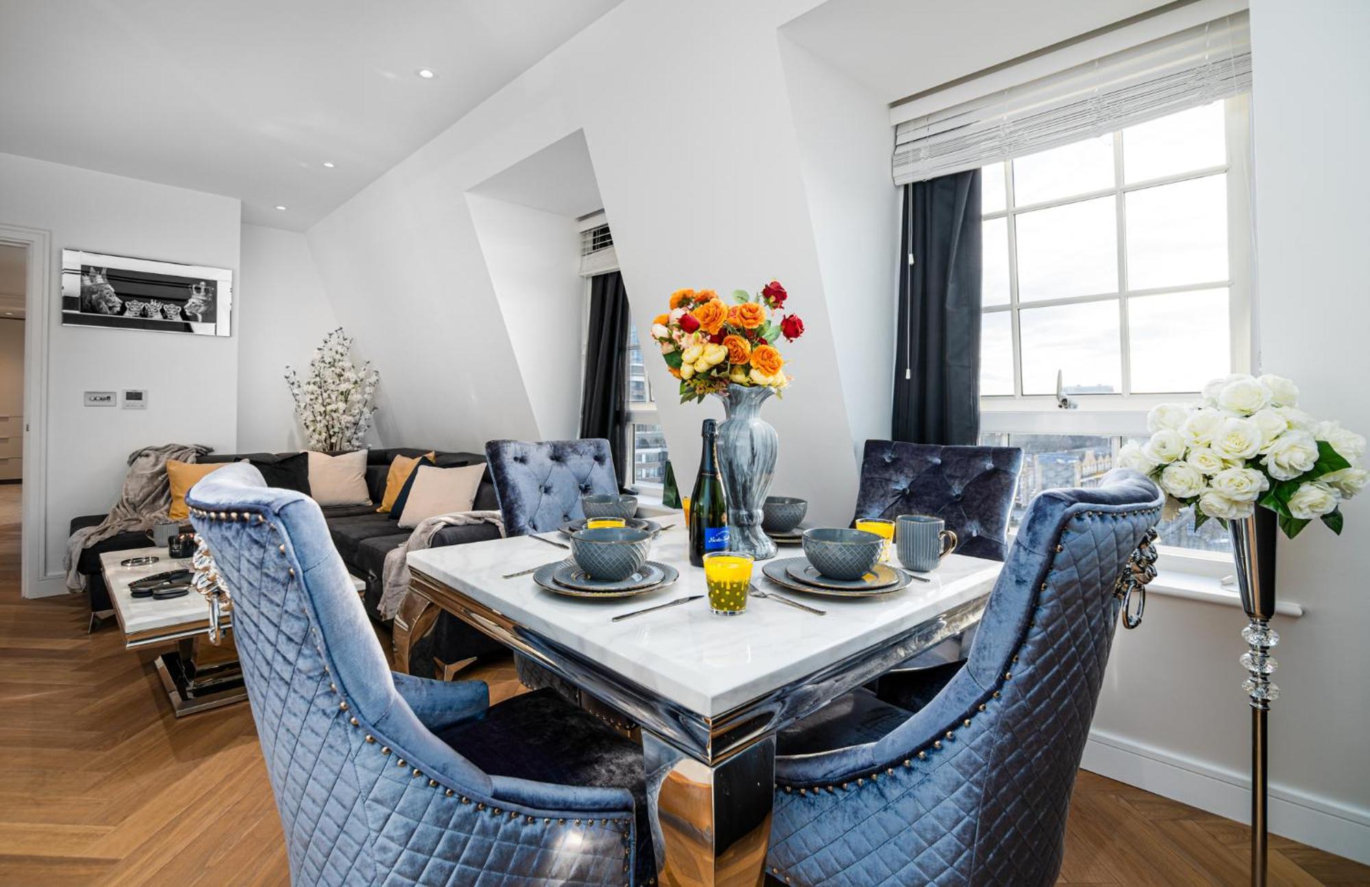 Stunning 1-Bedroom Penthouse In Marble Arch 72 London Eksteriør bilde